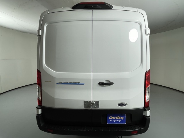 2022 Ford Transit photo 5