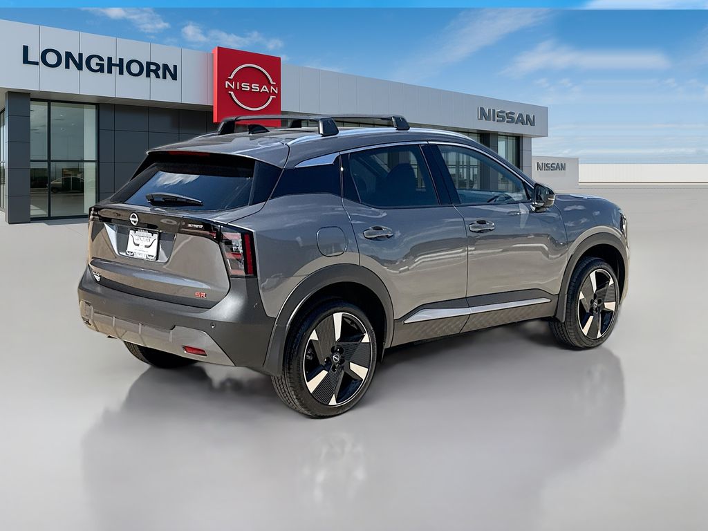 2026 Nissan Kicks SR photo 3