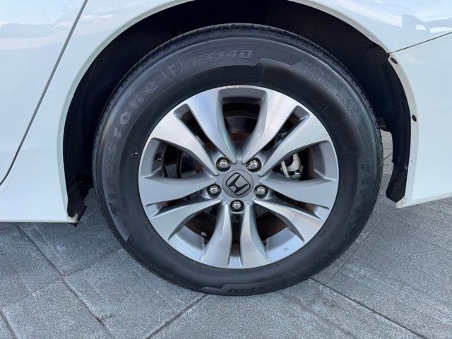 2015 Honda Accord LX photo 3