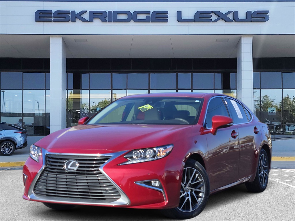 2017 Lexus ES 350's photo
