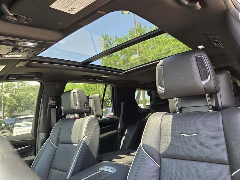 2023 Cadillac Escalade Sport photo 28