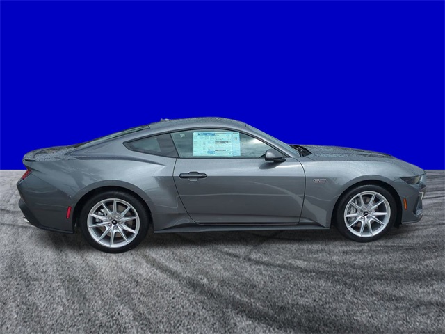 2025 Ford Mustang GT Premium photo 2