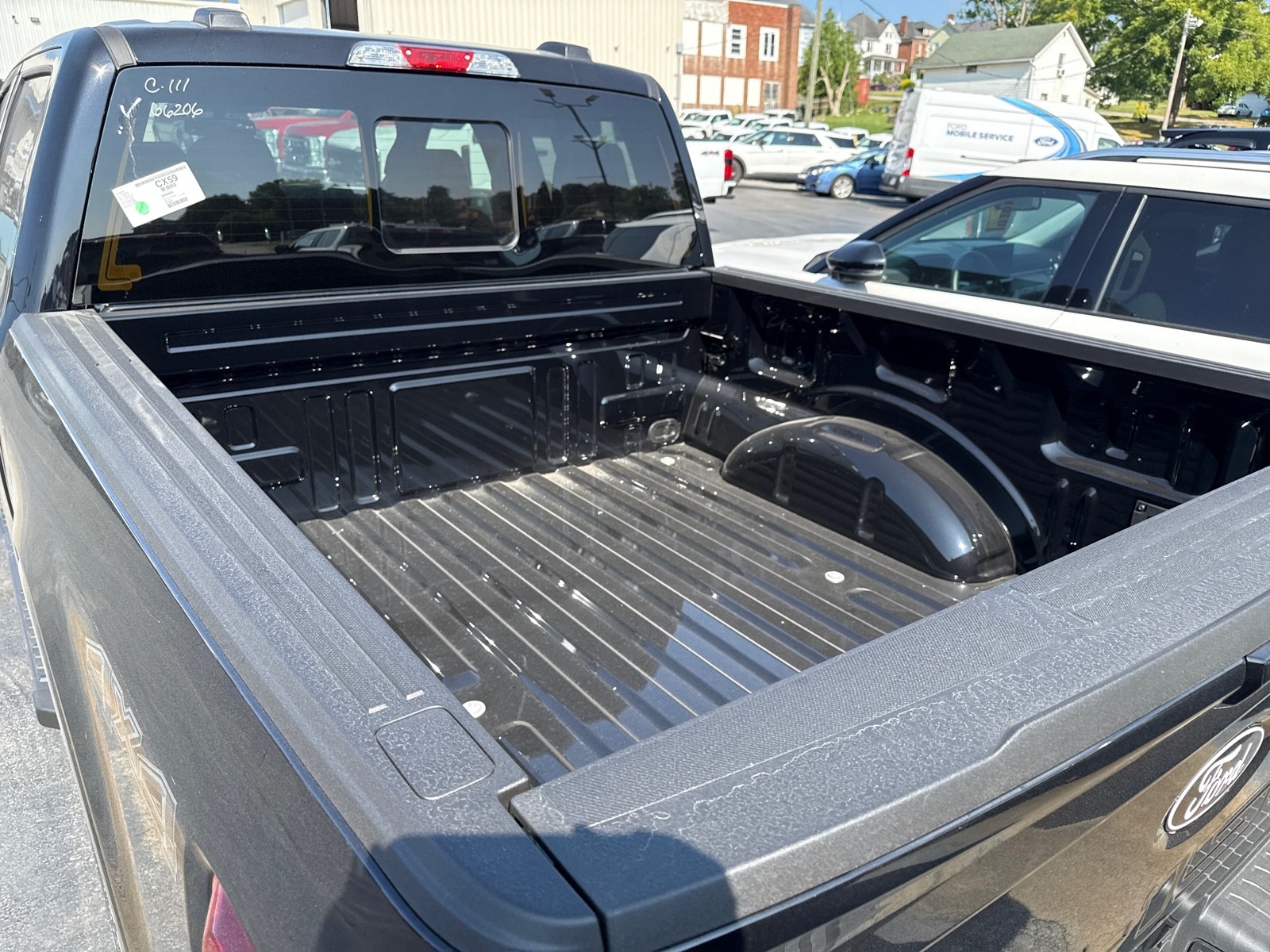 2025 Ford F-150 XLT photo 6