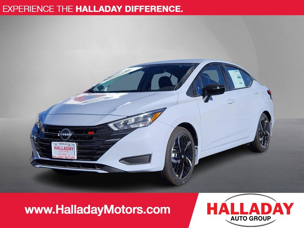2025 Nissan Versa Sedan SR's photo