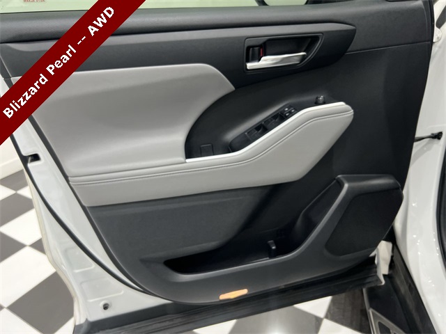 2020 Toyota Highlander XLE photo 19