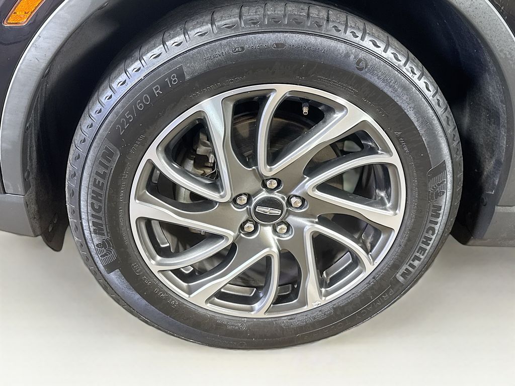 2021 Lincoln Corsair Standard photo 33