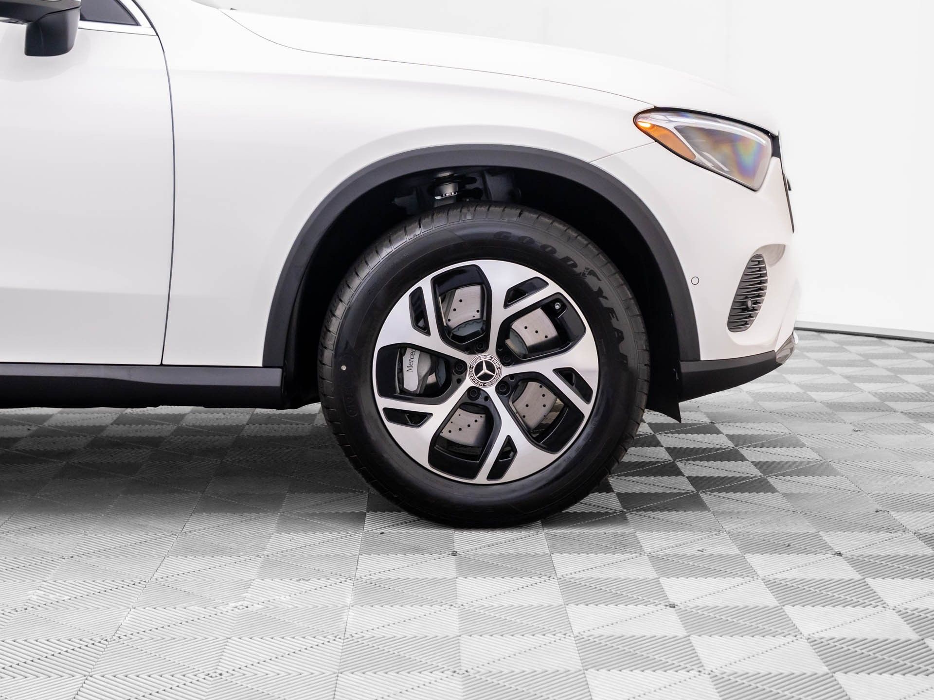 2026 Mercedes Benz GLC 350e 4MATIC photo 31