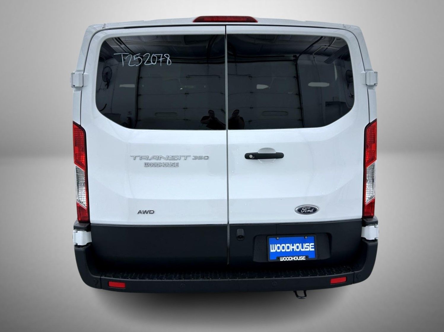 2025 Ford Transit photo 6