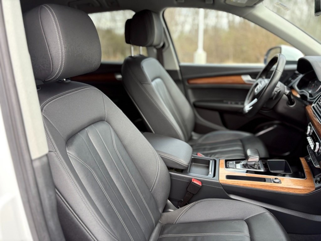 2022 Audi Q5 45 S line Premium photo 25