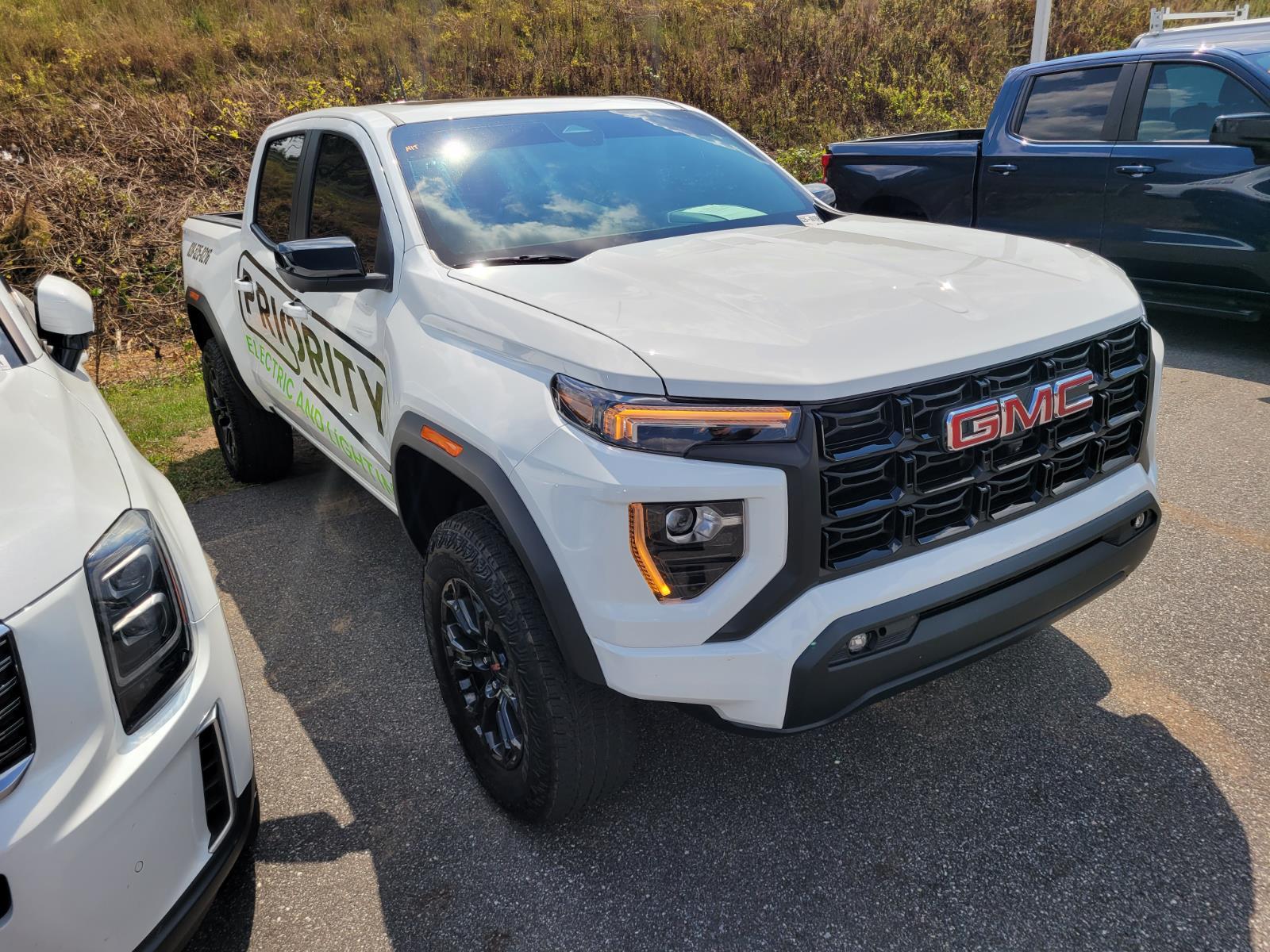 2025 Gmc Canyon Elevation photo 3