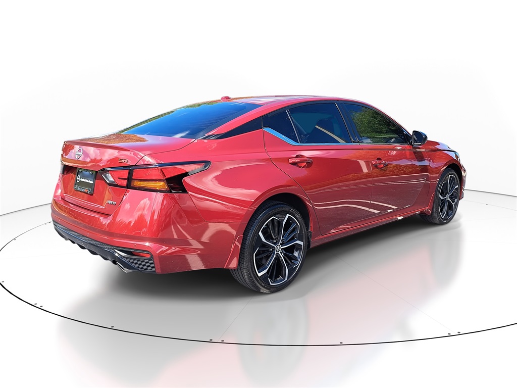 2024 Nissan Altima 2.5 SR photo 4