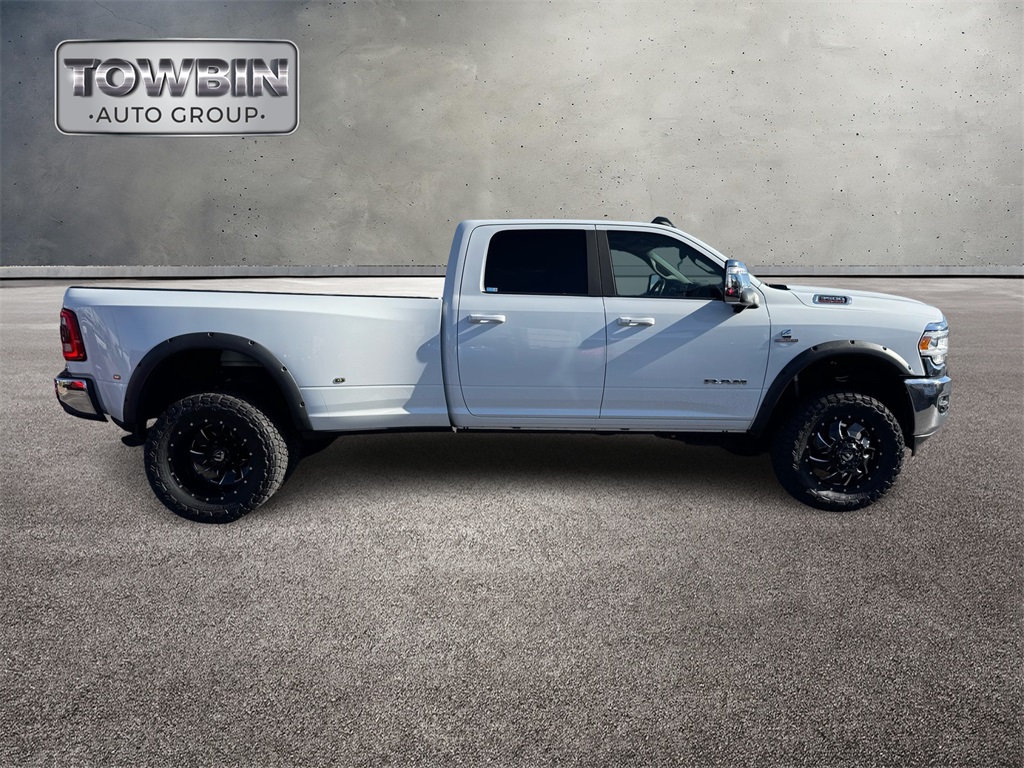 2024 Ram 3500 Laramie photo 3