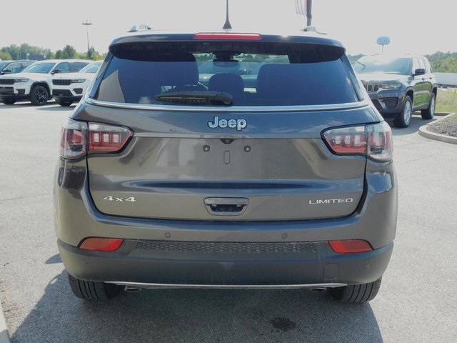 2023 Jeep Compass Limited photo 6