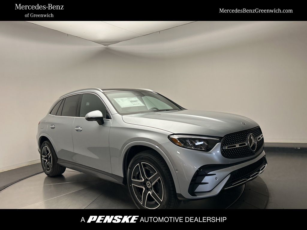 2026 Mercedes-Benz GLC Base's photo