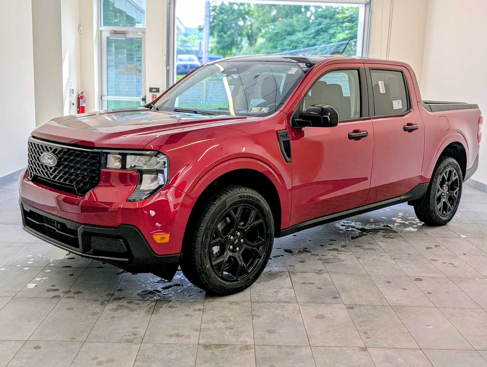 2025 Ford Maverick XLT's photo