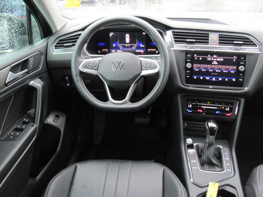 2022 Volkswagen Tiguan SE photo 10