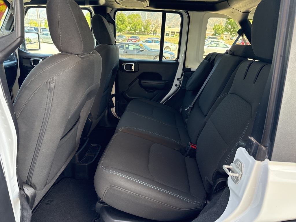2023 Jeep Wrangler Rubicon 4xe photo 14