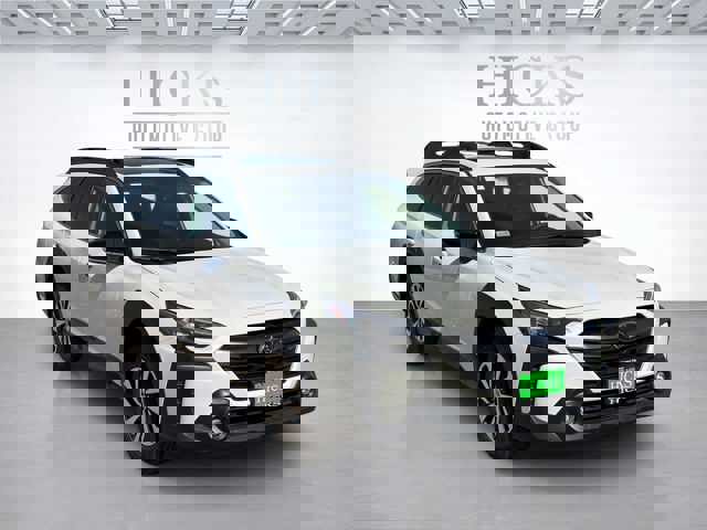 2025 Subaru Outback Premium photo 3