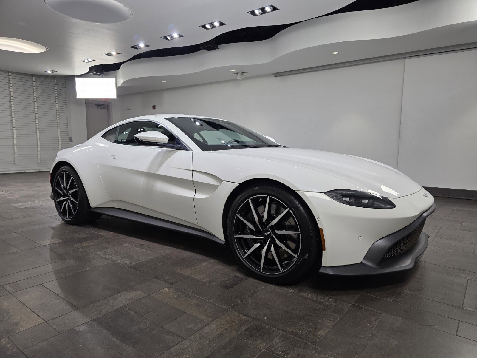 2020 Aston Martin Vantage