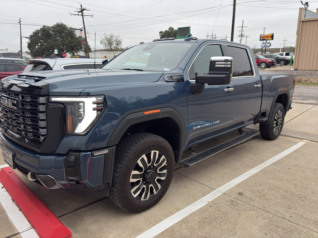 2025 GMC Sierra 2500HD Denali Ultimate's photo