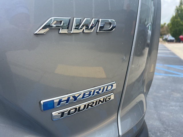 2022 Honda CR-V Hybrid Touring photo 4