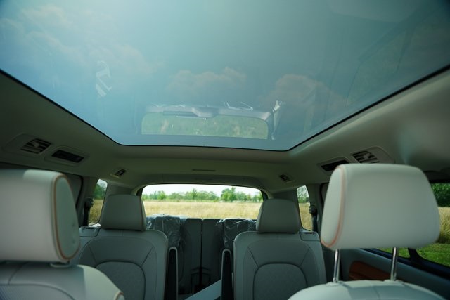 2025 Volkswagen ID. Buzz photo 36