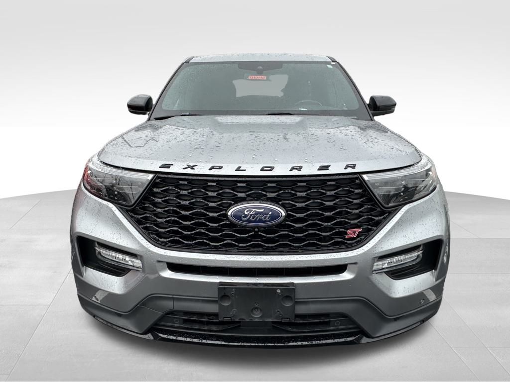 2021 Ford Explorer ST photo 2