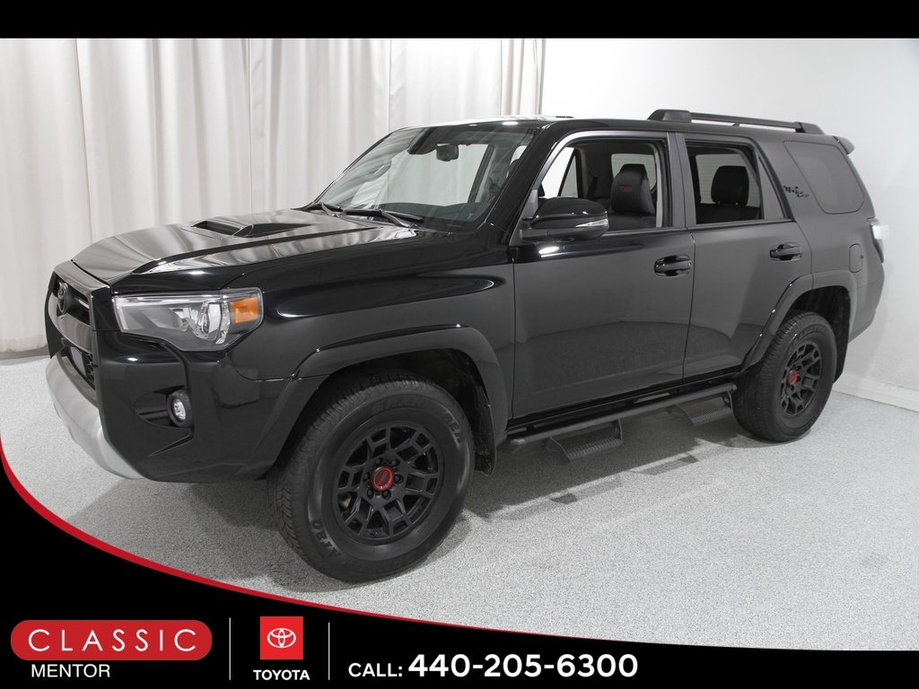 2022 Toyota 4Runner TRD Off-Road Premium photo 3