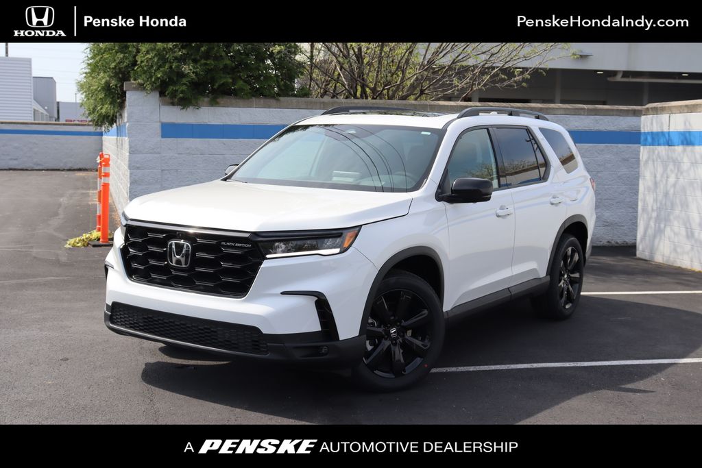 2025 Honda Pilot Black Edition's photo