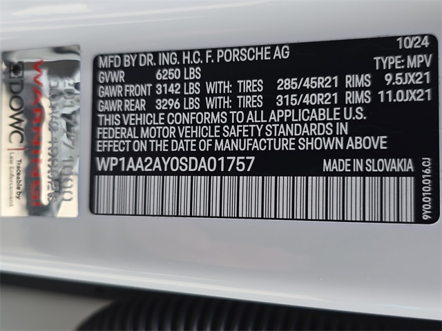 2025 Porsche Cayenne Base photo 34