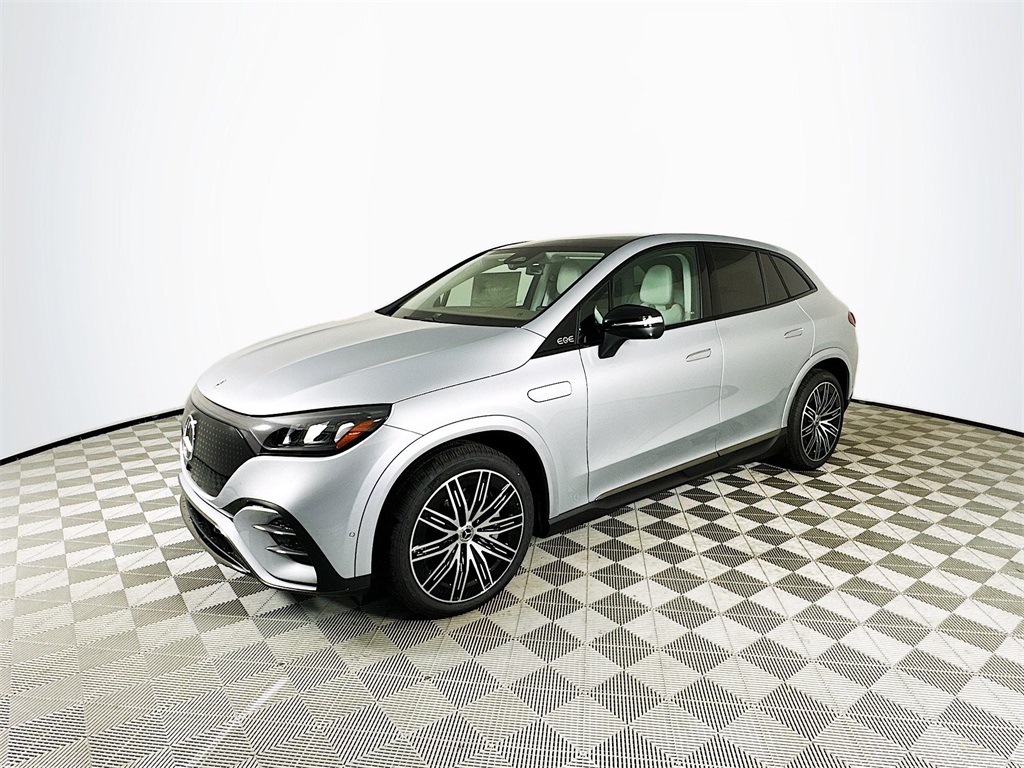 2026 Mercedes Benz EQE SUV photo 3