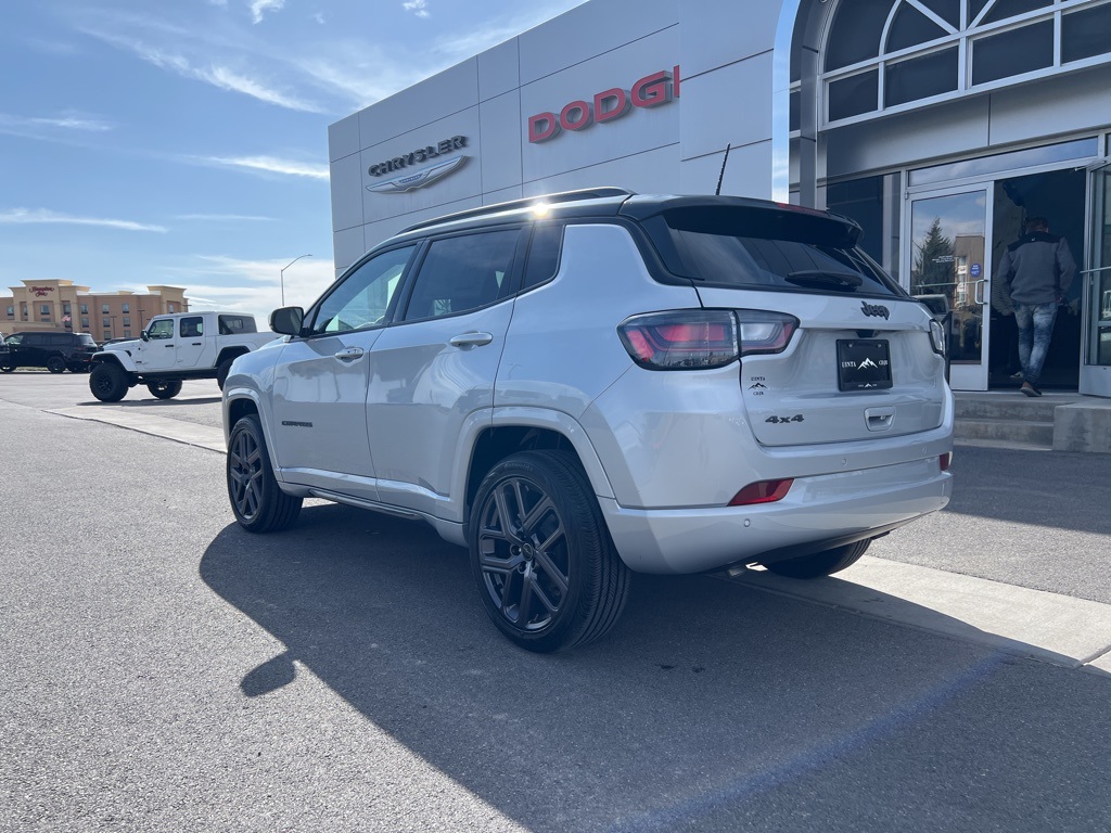 2025 Jeep Compass Limited photo 4
