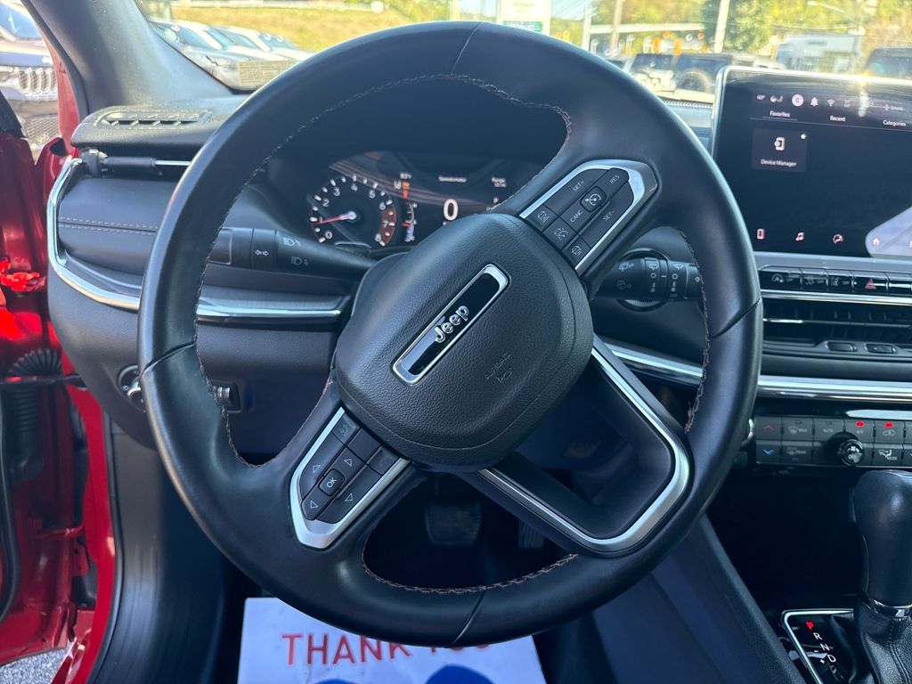 2022 Jeep Compass Limited photo 13