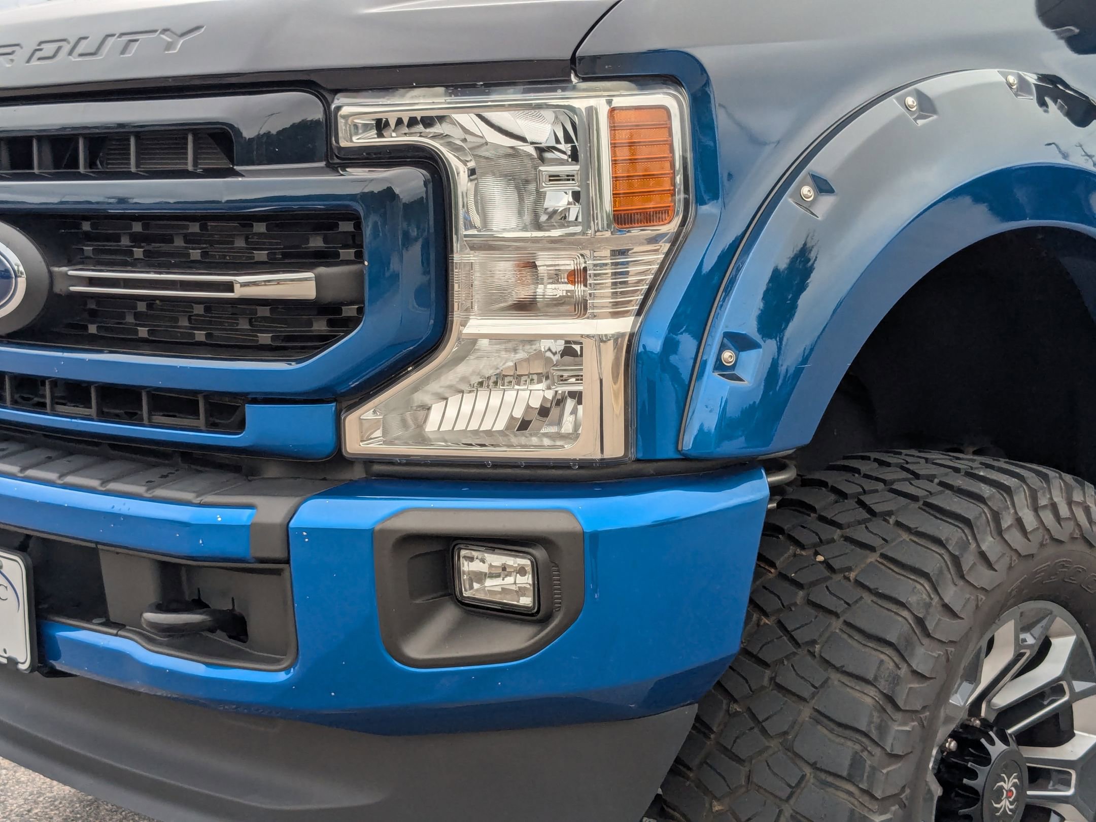 2021 Ford F-250 Lariat photo 2