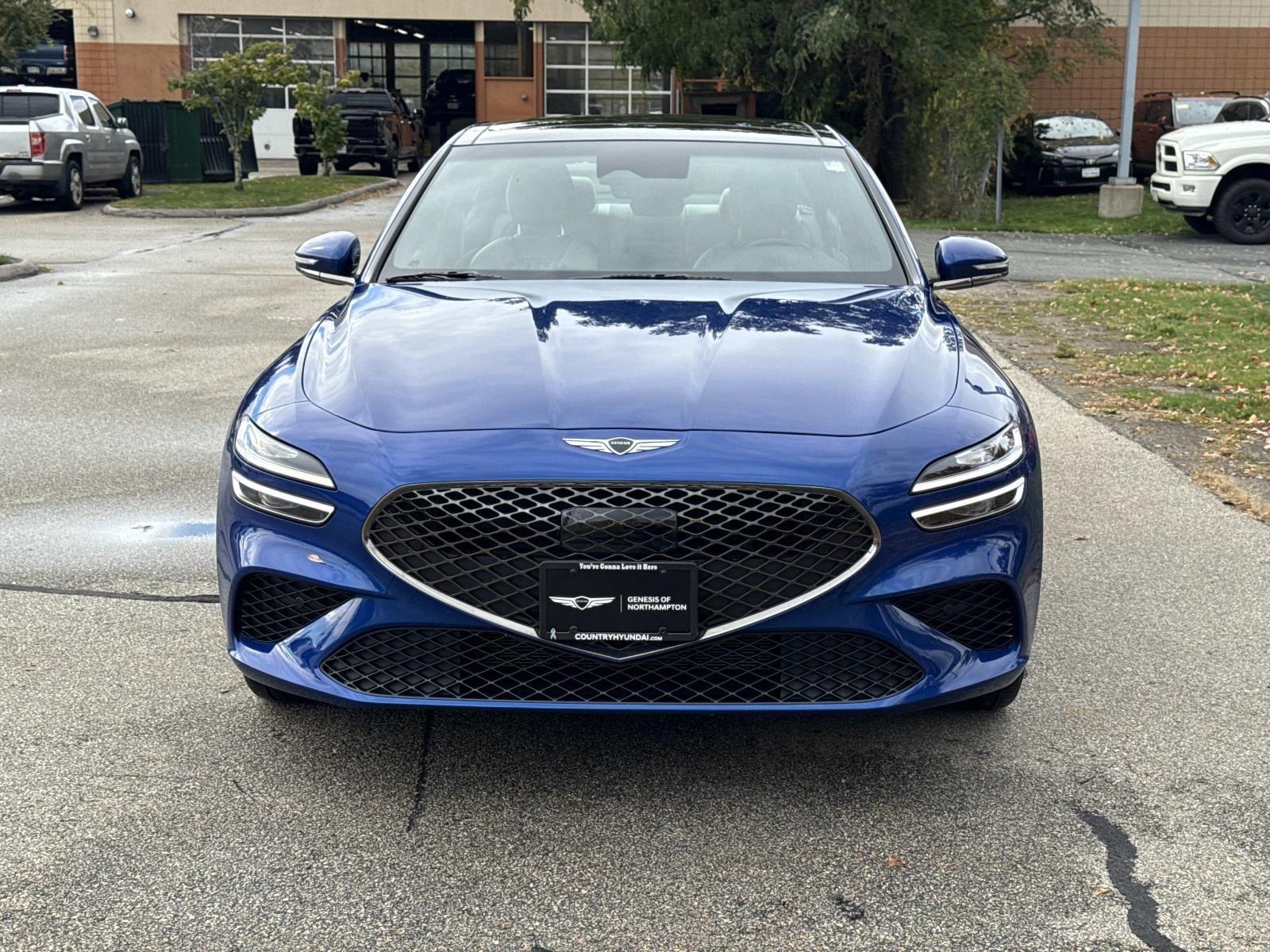 2024 Genesis G70 2.5T photo 2