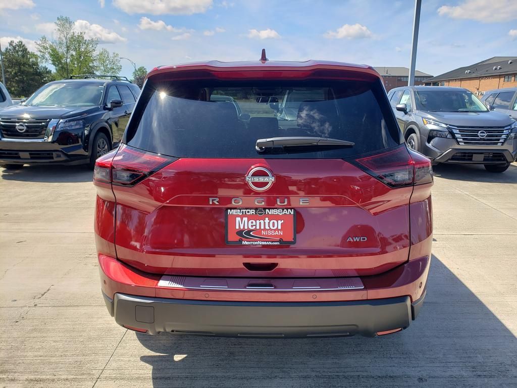 2026 Nissan Rogue SV photo 5