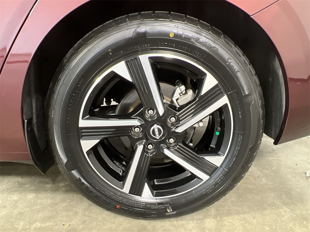 2024 Nissan Sentra SV photo 19