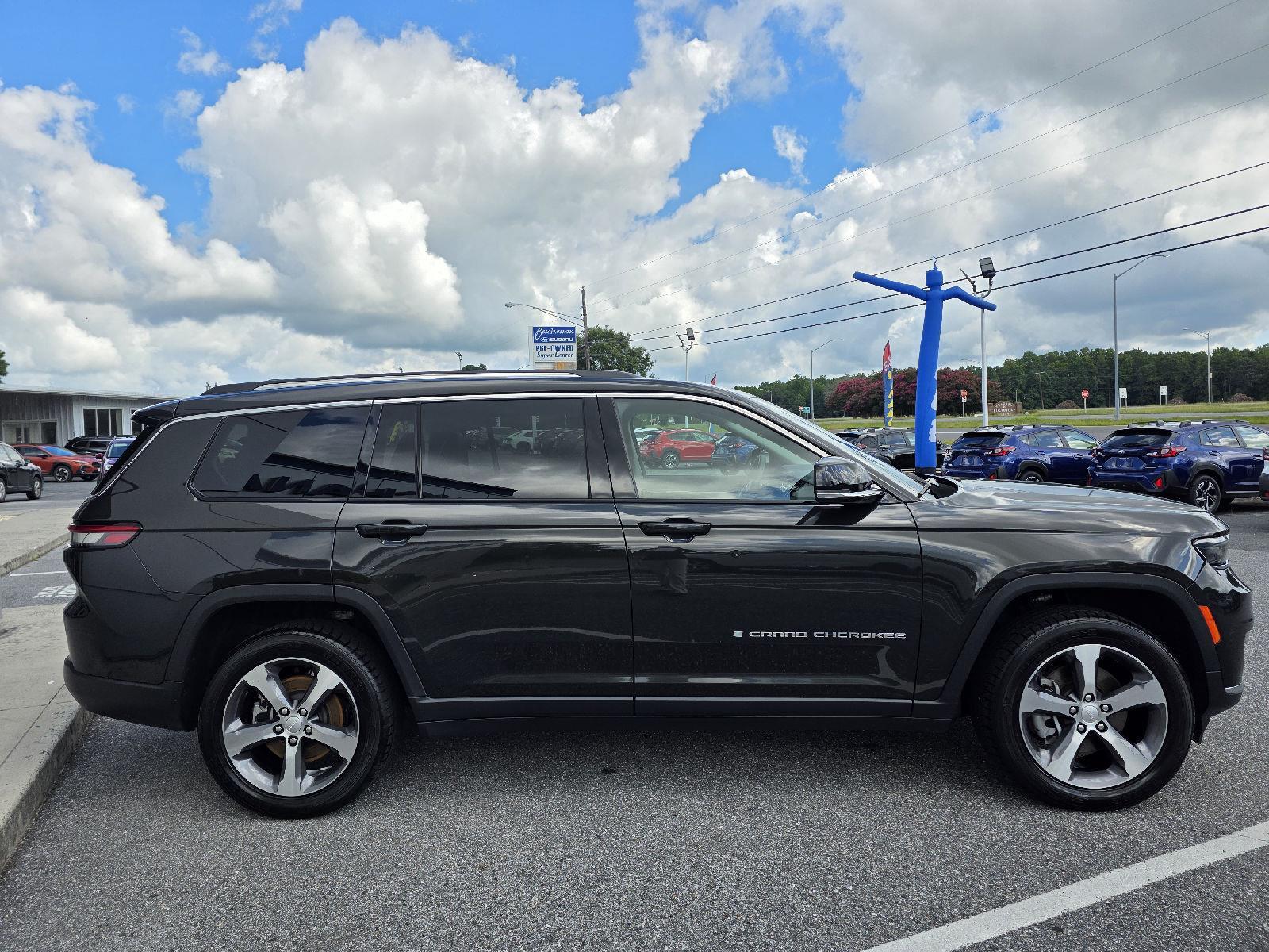 2023 Jeep Grand Cherokee Limited photo 4