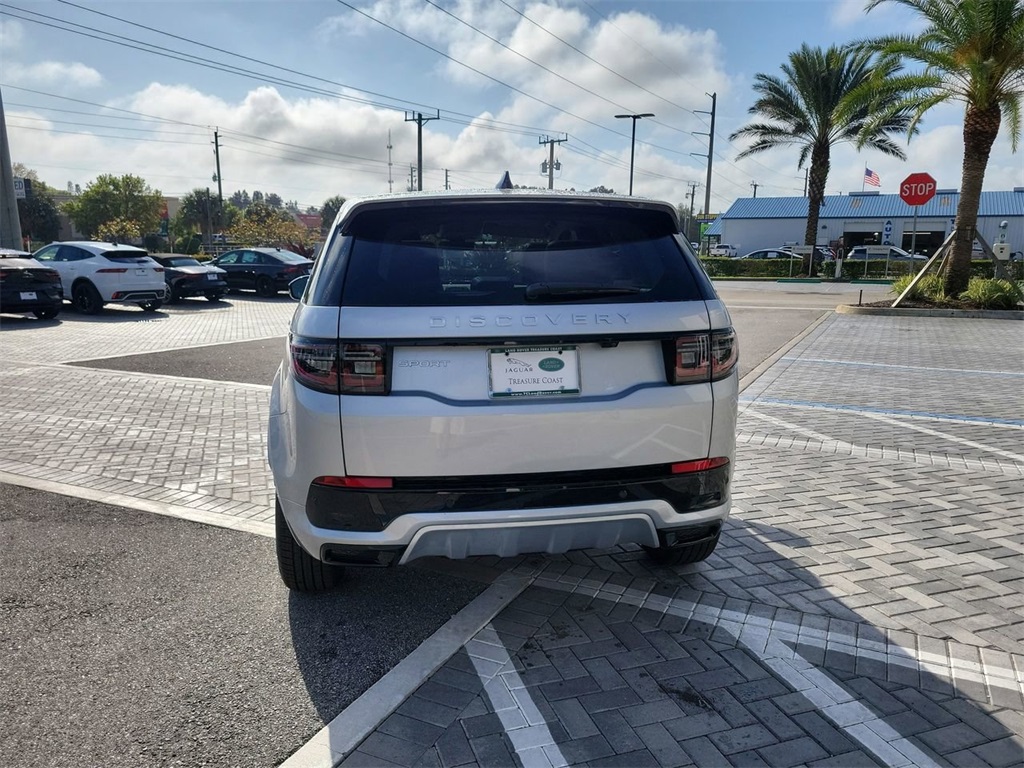 2025 Land Rover Discovery Sport S photo 4