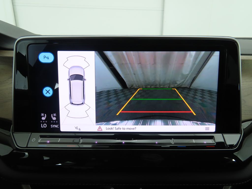 2026 Volkswagen Atlas SE Technology photo 15