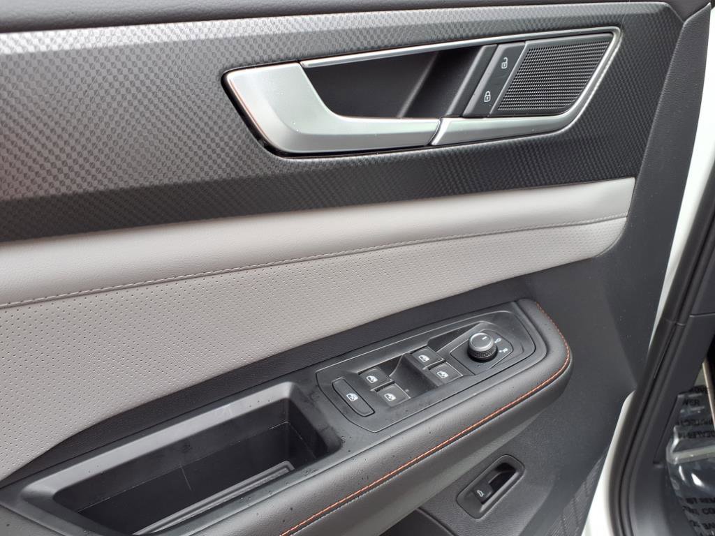 2025 Volkswagen Atlas Peak Edition SE photo 12