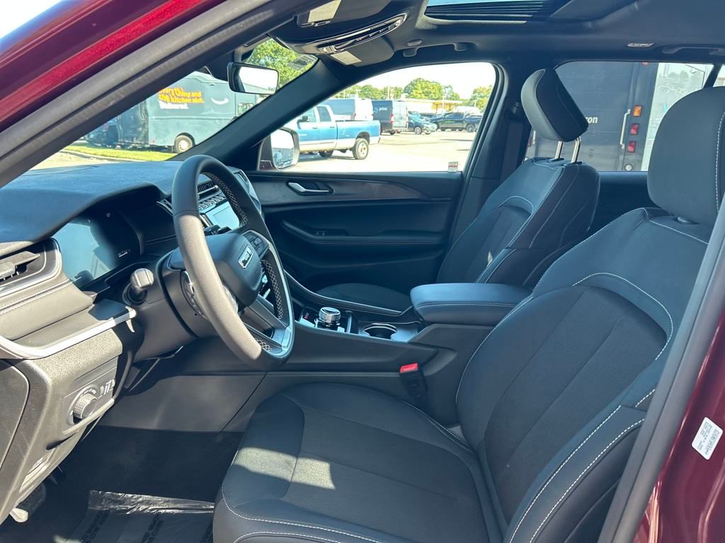 2025 Jeep Grand Cherokee Laredo X photo 20