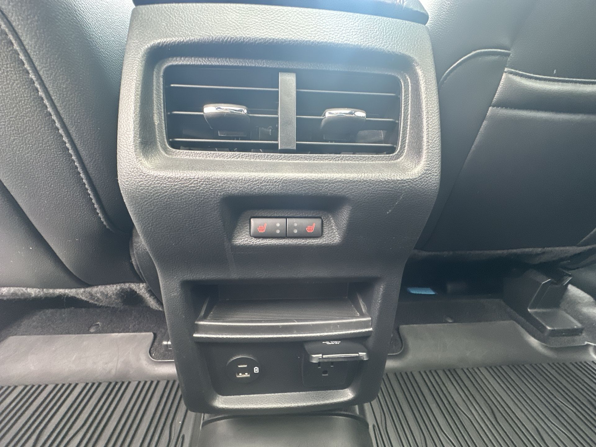 2021 Ford Edge Titanium photo 20