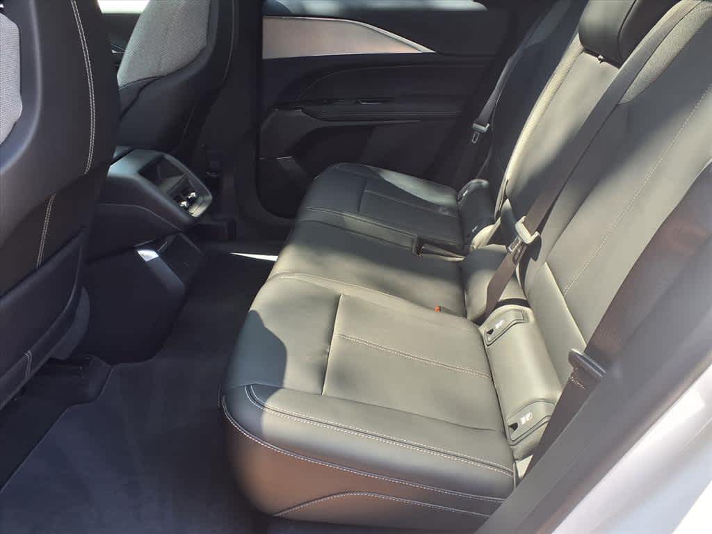 2024 Cadillac Lyriq Tech photo 21