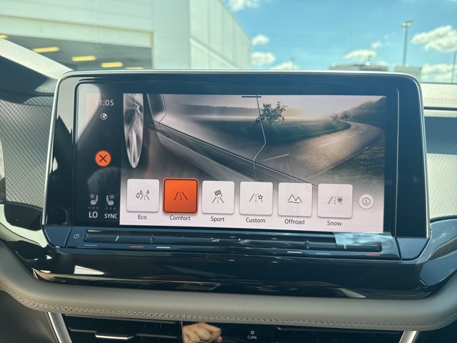 2025 Volkswagen Atlas Peak Edition SE photo 17
