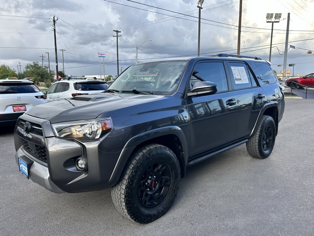 2023 Toyota 4Runner TRD Off-Road photo 3