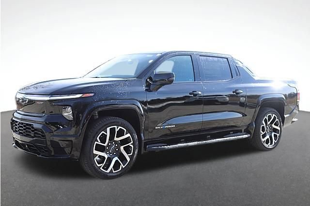 2024 Chevrolet Silverado EV RST photo 2