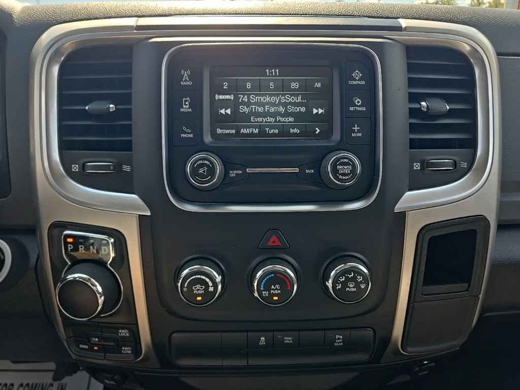 2019 Ram 1500 Classic Warlock photo 18