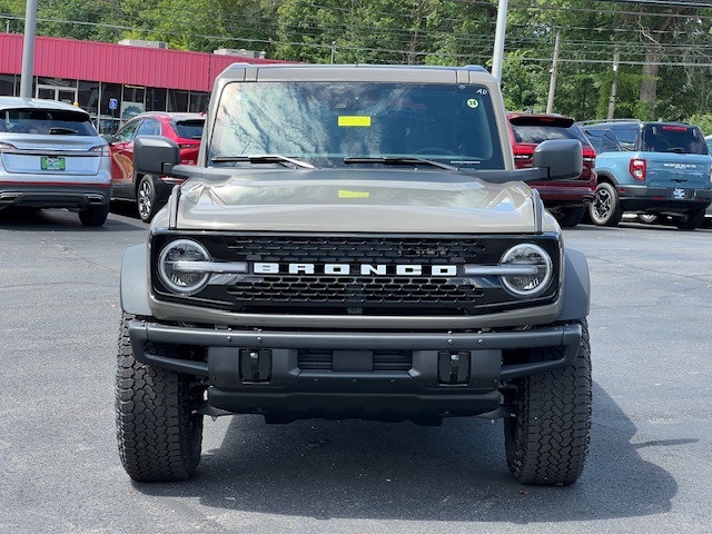 2025 Ford Bronco Badlands photo 9