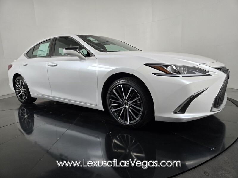 2025 Lexus ES 300h photo 2